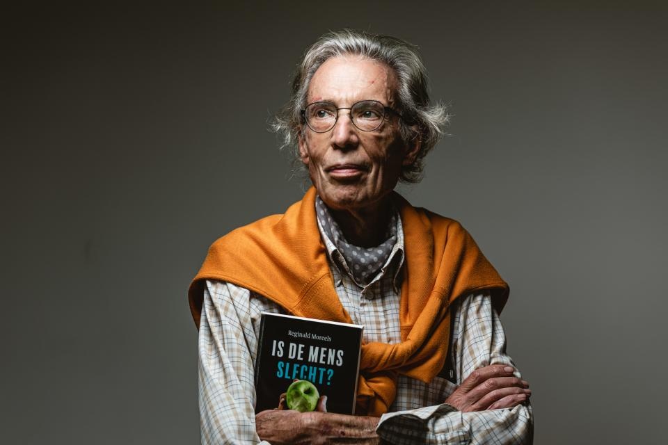 Réginald Moreels getuigt in bomvolle kerk