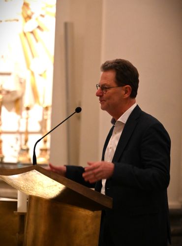 Tentoonstelling L.B. Dewez feestelijk geopend