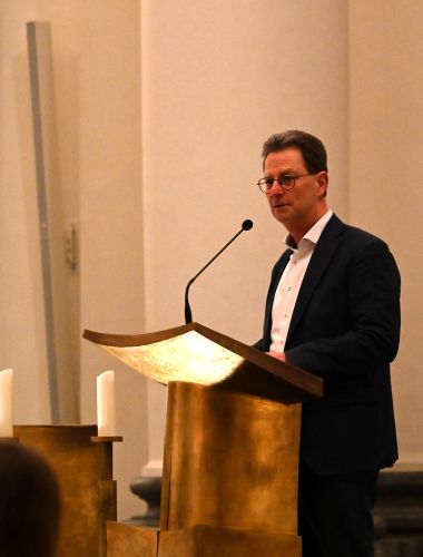 Tentoonstelling L.B. Dewez feestelijk geopend