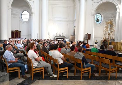 Geslaagde Abdijdag op weg naar Vlierbeek 900