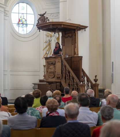 Julie Hendrickx roept op tot verbinding