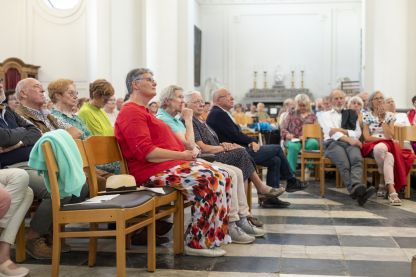 Julie Hendrickx roept op tot verbinding