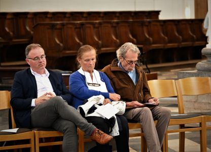 Réginald Moreels getuigt in bomvolle kerk