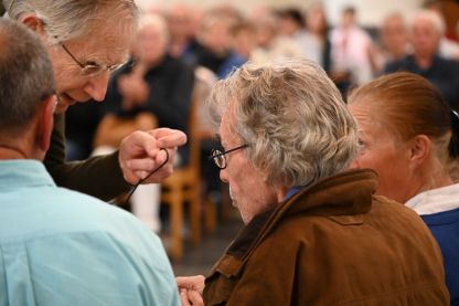 Réginald Moreels getuigt in bomvolle kerk