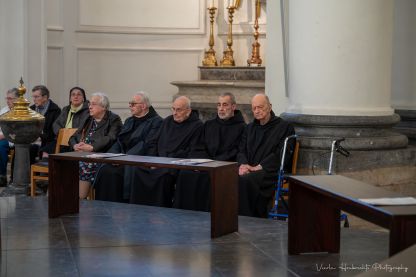 Een viering van 900 jaar gebed en verbondenheid