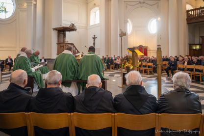 Een viering van 900 jaar gebed en verbondenheid